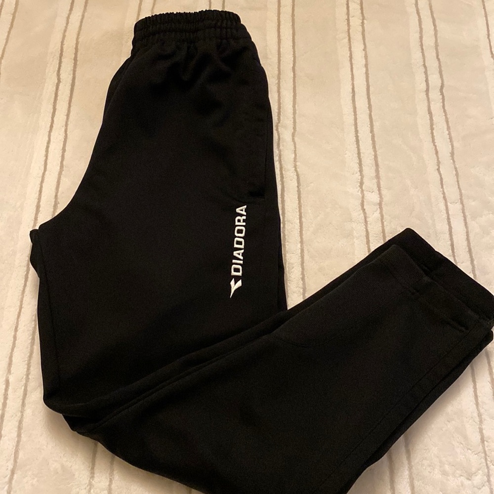 Boys Medium Diadora Soccer Training Pants in Black